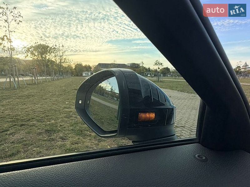 Универсал Audi A4 2018 в Киеве