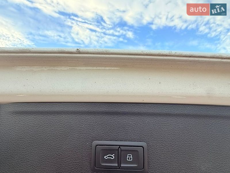 Универсал Audi A4 2018 в Киеве