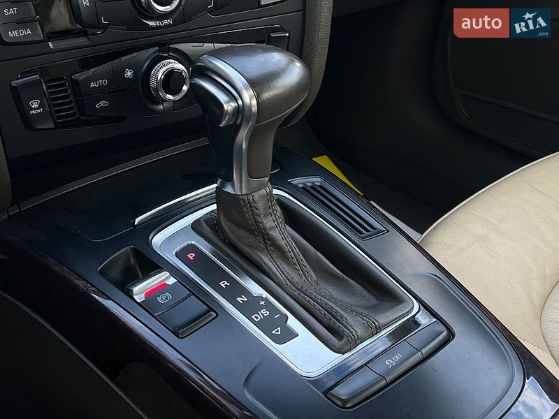 Седан Audi A4 2014 в Коломиї
