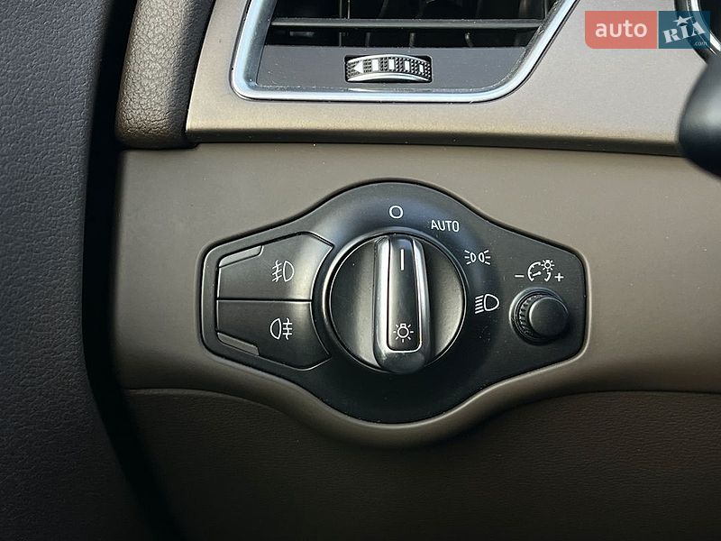Седан Audi A4 2014 в Коломиї