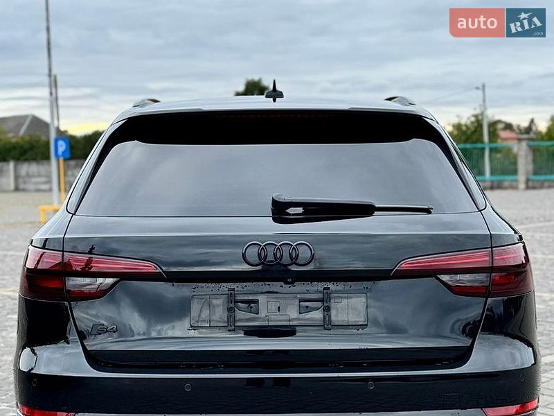 Универсал Audi A4 2016 в Ужгороде