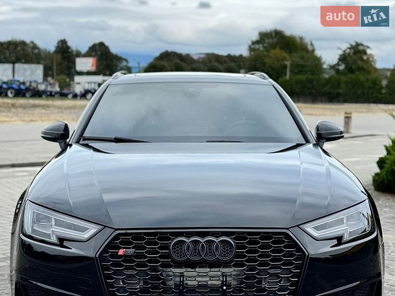 Универсал Audi A4 2016 в Ужгороде
