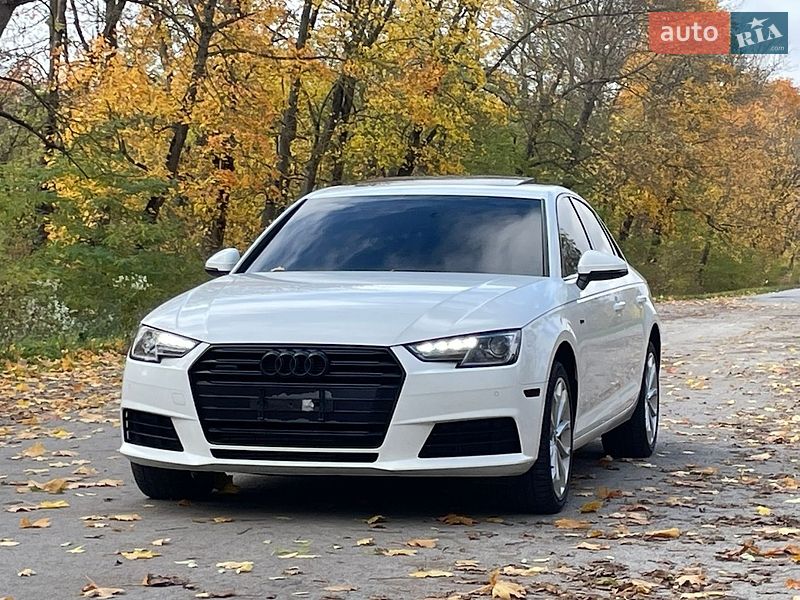 Седан Audi A4 2016 в Тернополі