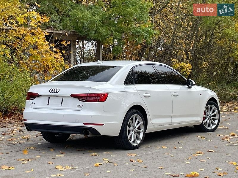 Седан Audi A4 2016 в Тернополі