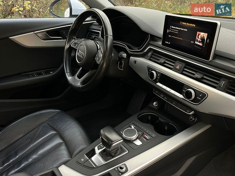 Седан Audi A4 2016 в Тернополі