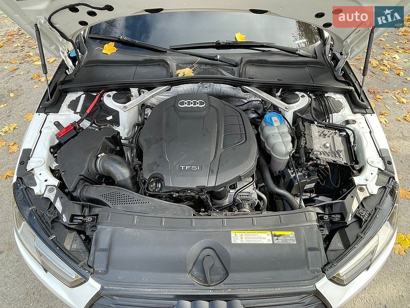 Седан Audi A4 2016 в Тернополі
