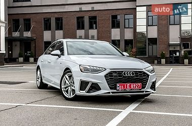Audi A4  2022