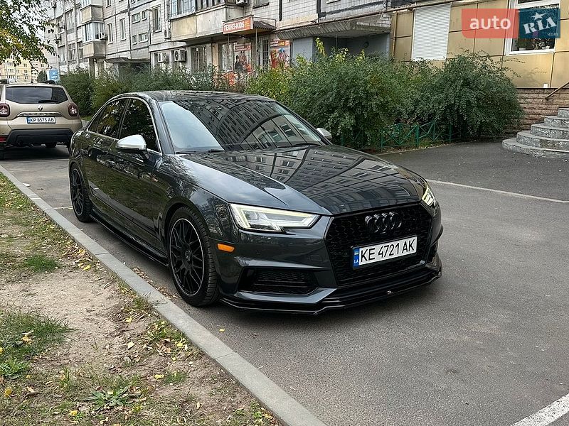 Седан Audi A4 2017 в Днепре