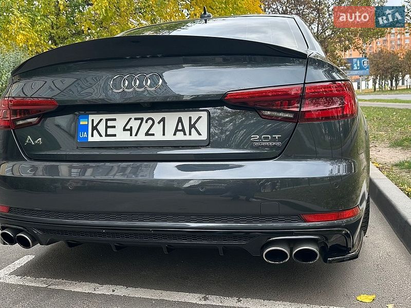Седан Audi A4 2017 в Днепре