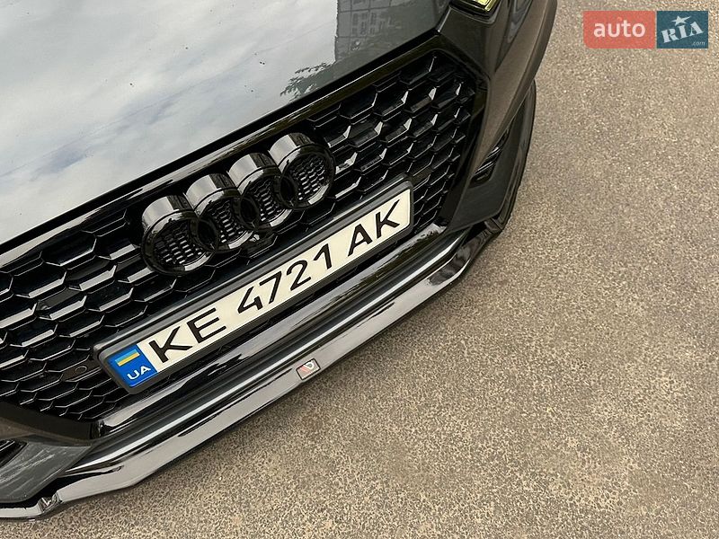 Седан Audi A4 2017 в Днепре