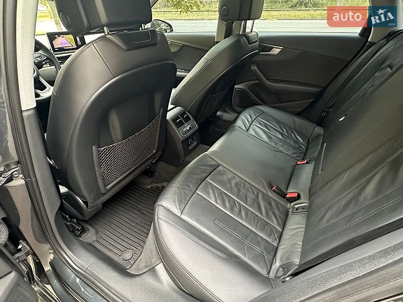 Седан Audi A4 2017 в Днепре