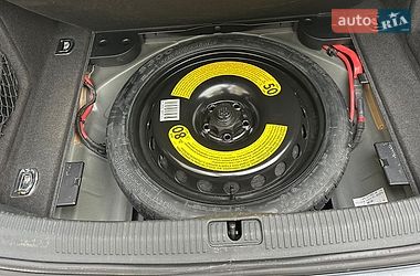 Седан Audi A4 2017 в Днепре