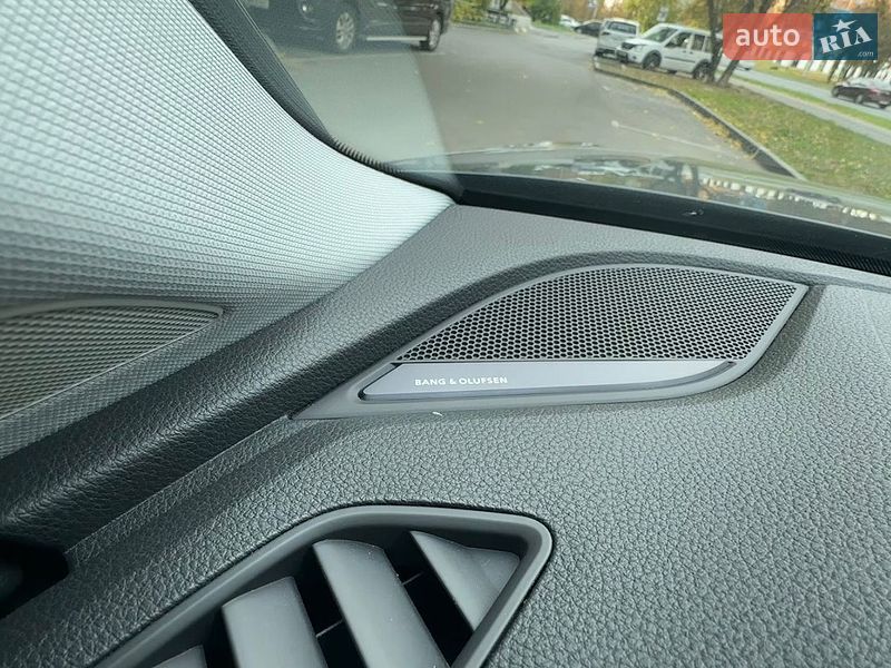 Седан Audi A4 2017 в Днепре