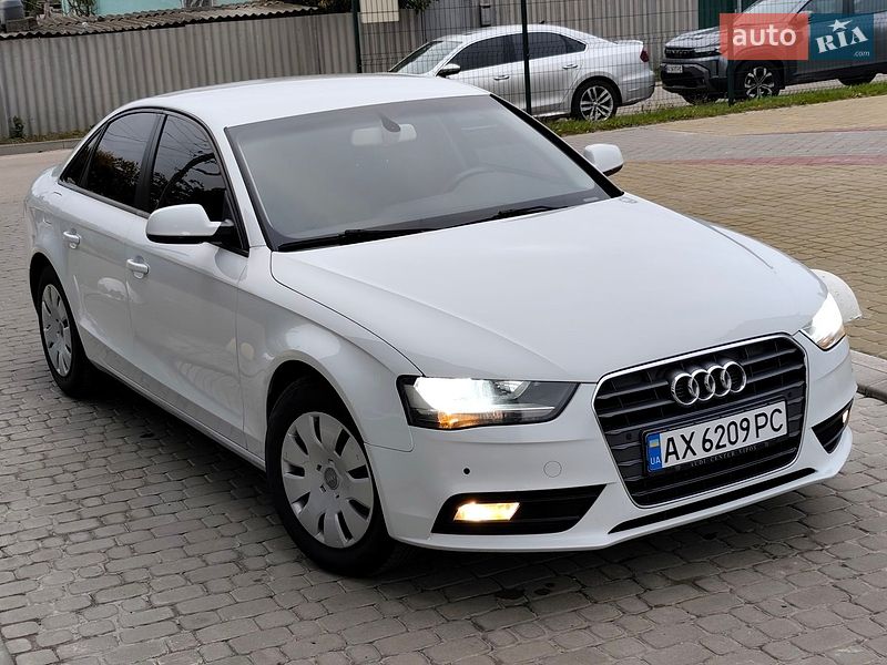 Седан Audi A4 2015 в Харкові