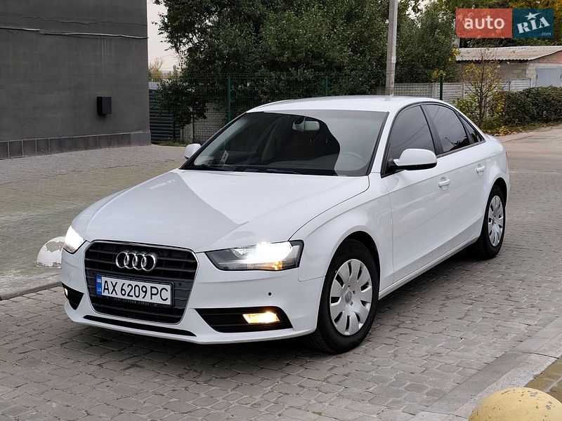 Седан Audi A4 2015 в Харкові
