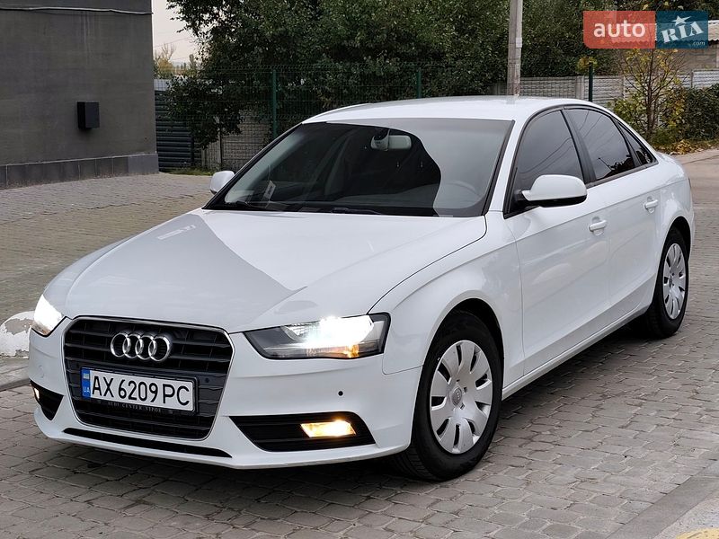 Седан Audi A4 2015 в Харкові