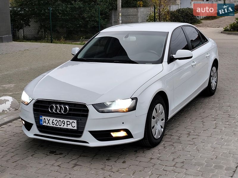 Седан Audi A4 2015 в Харкові