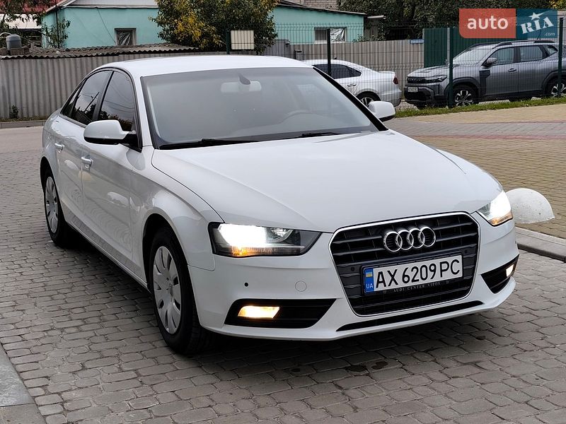 Седан Audi A4 2015 в Харкові