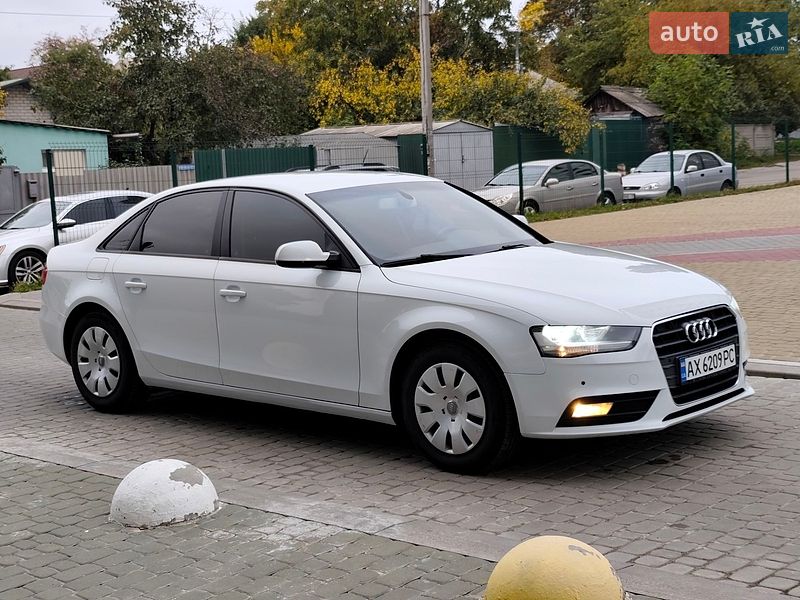 Седан Audi A4 2015 в Харкові