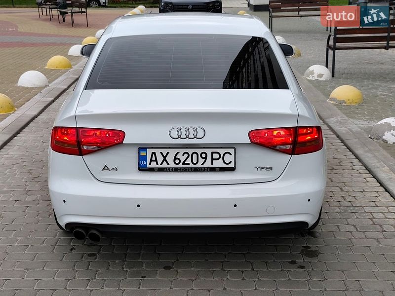 Седан Audi A4 2015 в Харкові