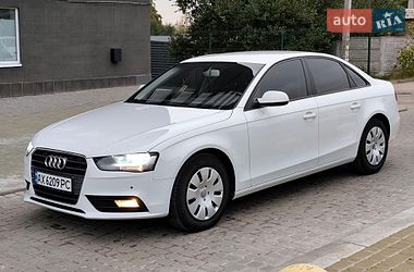 Седан Audi A4 2015 в Харкові