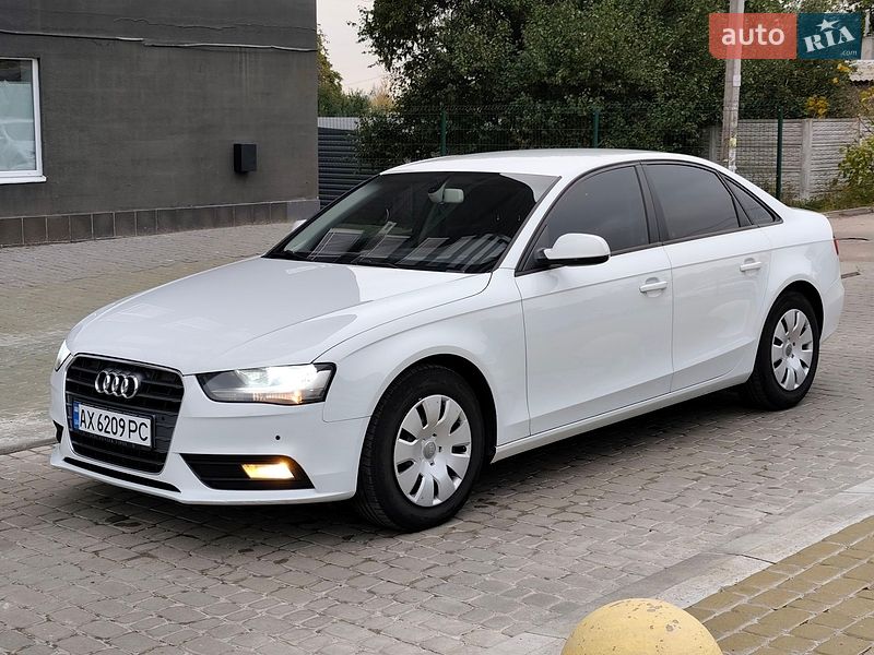 Седан Audi A4 2015 в Харкові
