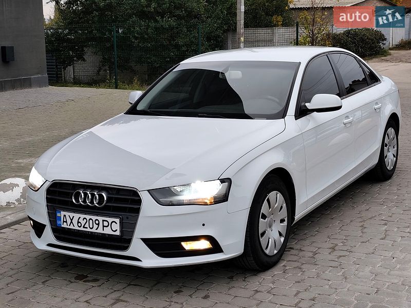 Седан Audi A4 2015 в Харкові