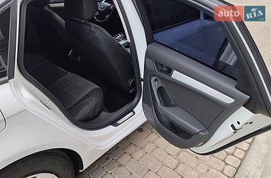 Седан Audi A4 2015 в Харкові