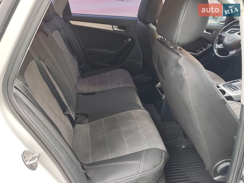Седан Audi A4 2015 в Харкові