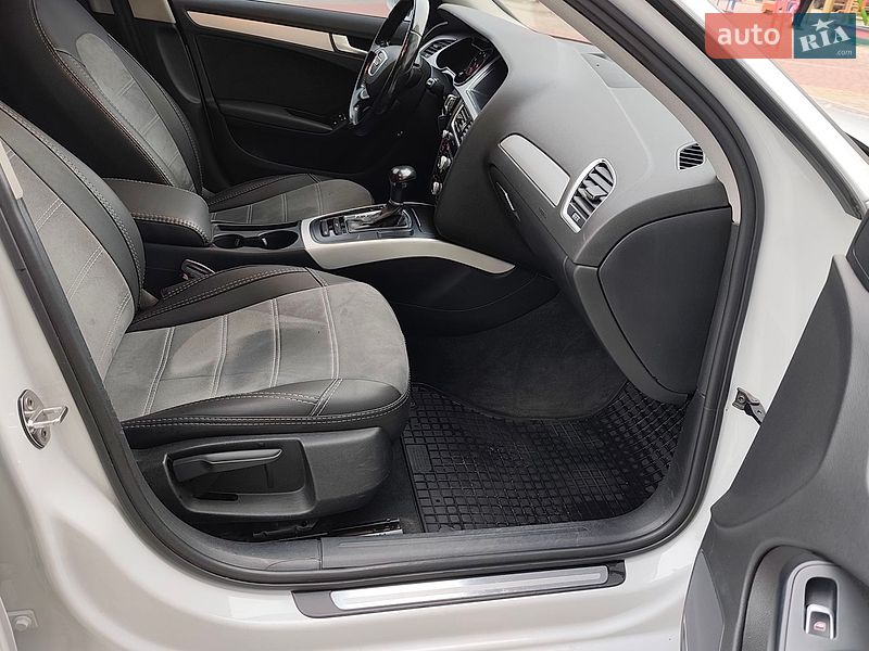 Седан Audi A4 2015 в Харкові