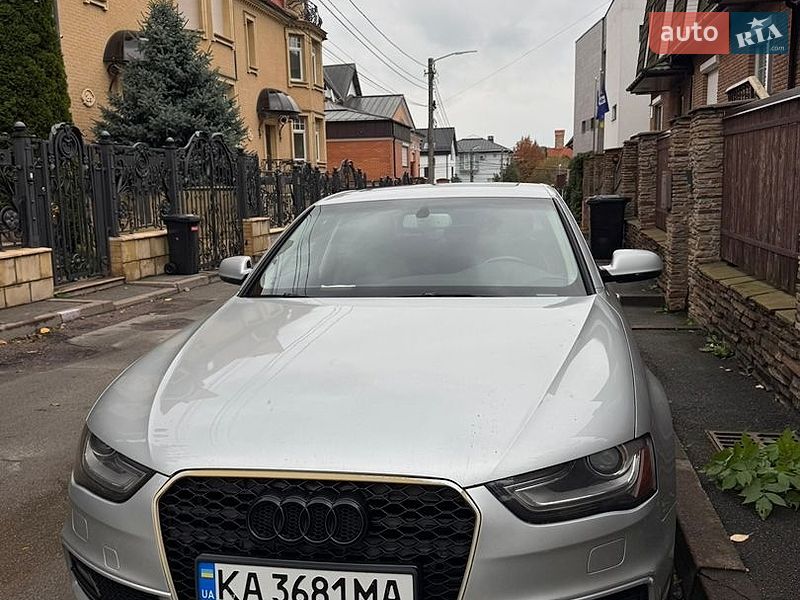Седан Audi A4 2014 в Киеве