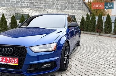 Седан Audi A4 2015 в Ивано-Франково
