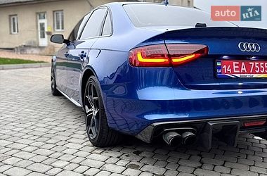 Седан Audi A4 2015 в Ивано-Франково