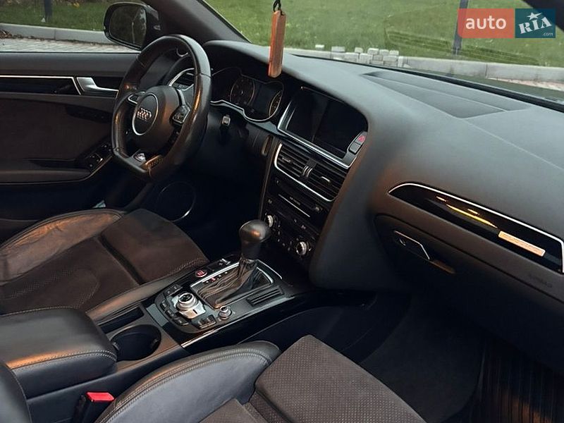 Седан Audi A4 2015 в Ивано-Франково