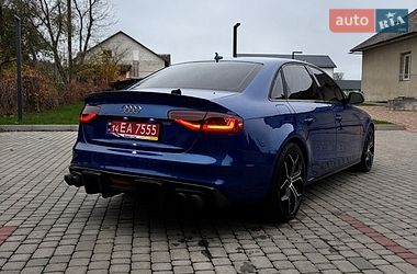 Седан Audi A4 2015 в Ивано-Франково
