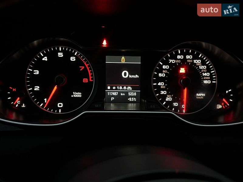 Седан Audi A4 2015 в Ивано-Франково