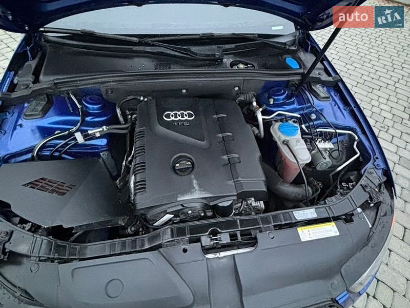 Седан Audi A4 2015 в Ивано-Франково