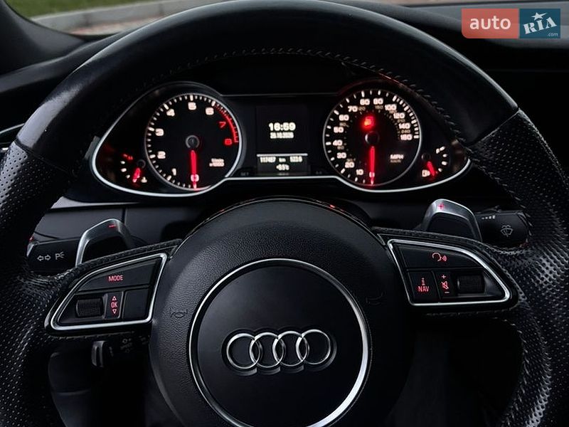 Седан Audi A4 2015 в Ивано-Франково