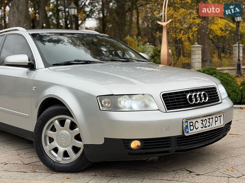 Універсал Audi A4 2002 в Жовкві