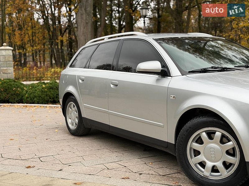 Універсал Audi A4 2002 в Жовкві