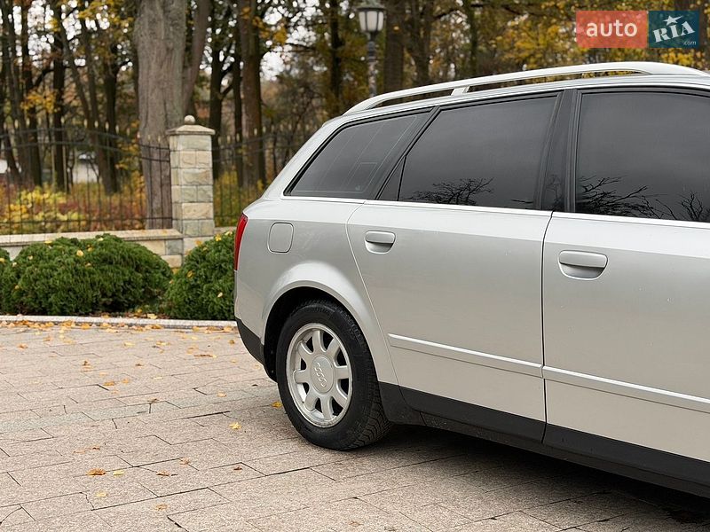 Універсал Audi A4 2002 в Жовкві