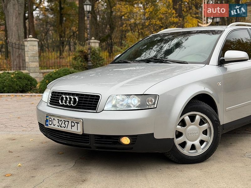 Універсал Audi A4 2002 в Жовкві