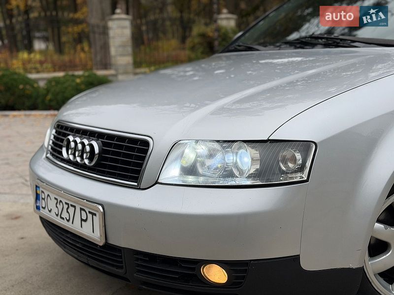 Універсал Audi A4 2002 в Жовкві