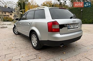 Універсал Audi A4 2002 в Жовкві