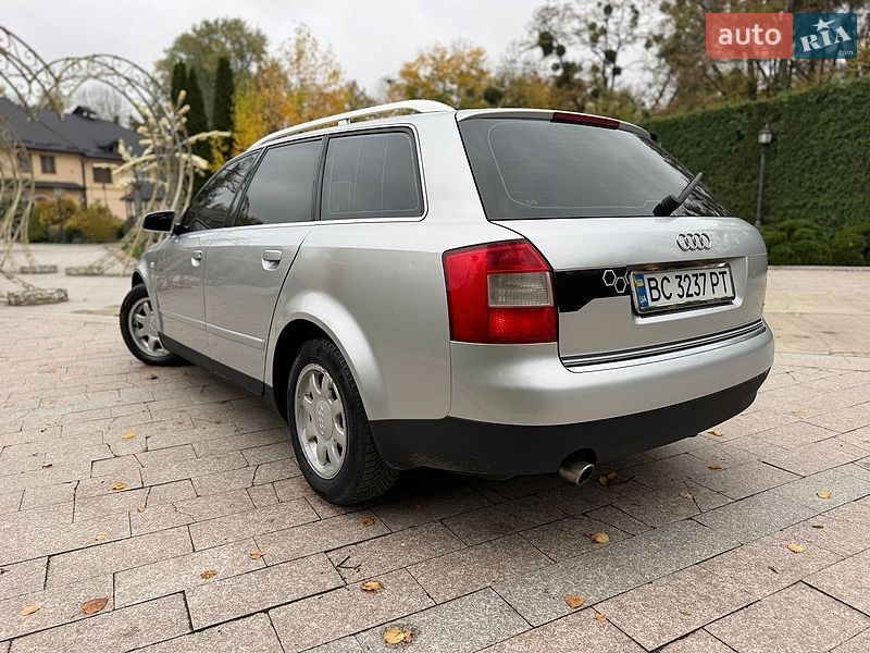 Універсал Audi A4 2002 в Жовкві