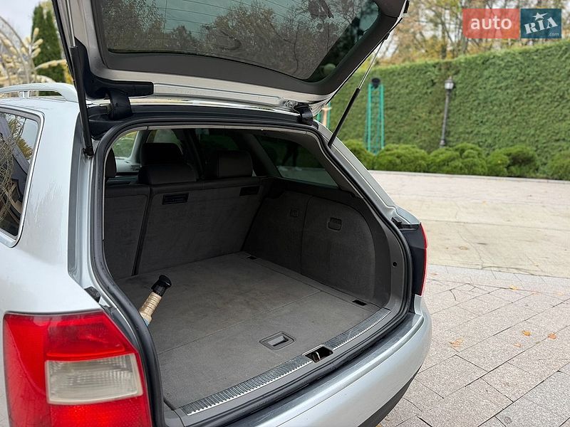 Універсал Audi A4 2002 в Жовкві