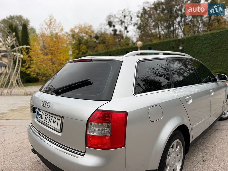 Універсал Audi A4 2002 в Жовкві