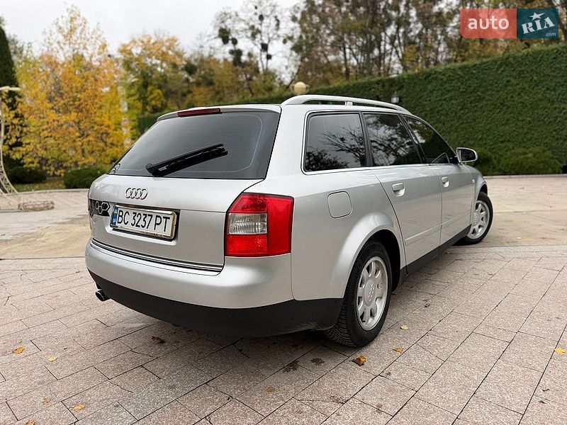 Універсал Audi A4 2002 в Жовкві