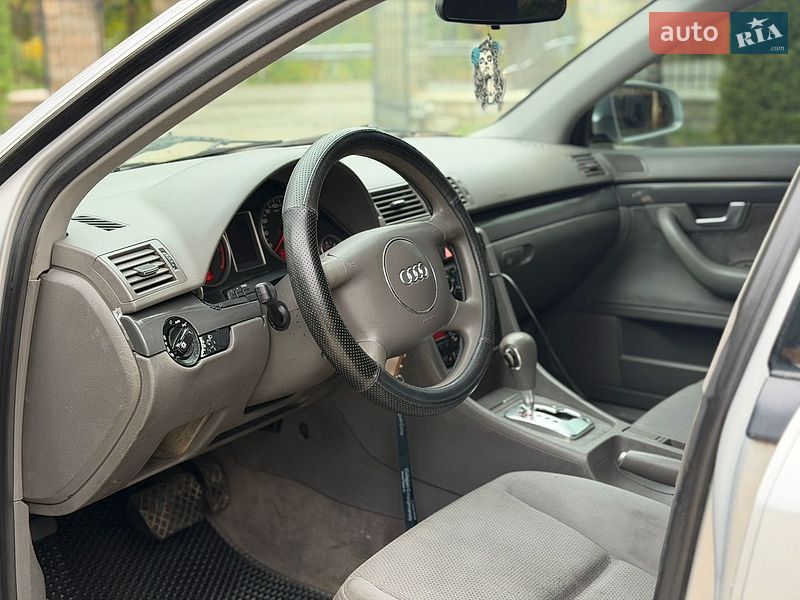 Універсал Audi A4 2002 в Жовкві