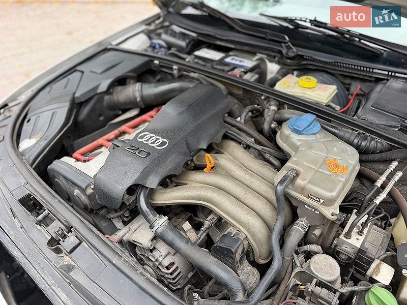 Універсал Audi A4 2002 в Жовкві